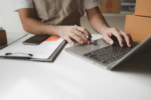 Stratégie multi-sites : à qui s'adresser ?